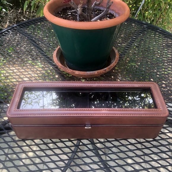 NWOT Men’s or Women’s Brown Leather 6-Slot Watch Box - Picture 2 of 7